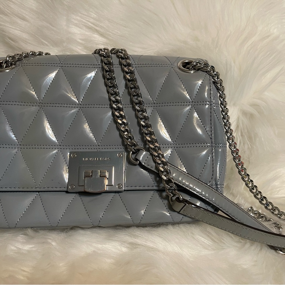 Michael Kors Vivianne Pearl Grey Patent Leather w/Adjustable Chain Strap